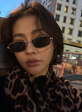 酉事2025新款时尚复古港风窄框墨镜女欧美风高级感太阳镜