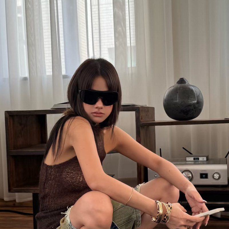 黑色大框骑行墨镜女潮个性高级感凹造型防紫外线度假出片太阳眼镜,淘宝优惠券,粉丝福利购,淘宝优惠卷