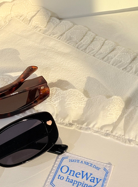 2026新款彩色小框墨镜女潮可爱心简约蓝色凹造型街拍个性太阳眼镜