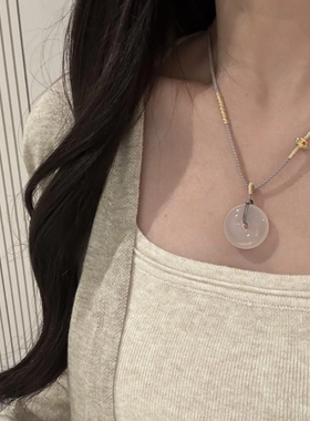 天然玉髓平安扣项链女款新中式国风小众设计感锁骨链送闺蜜礼物