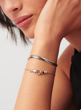 Missoma手拉手可调节手链