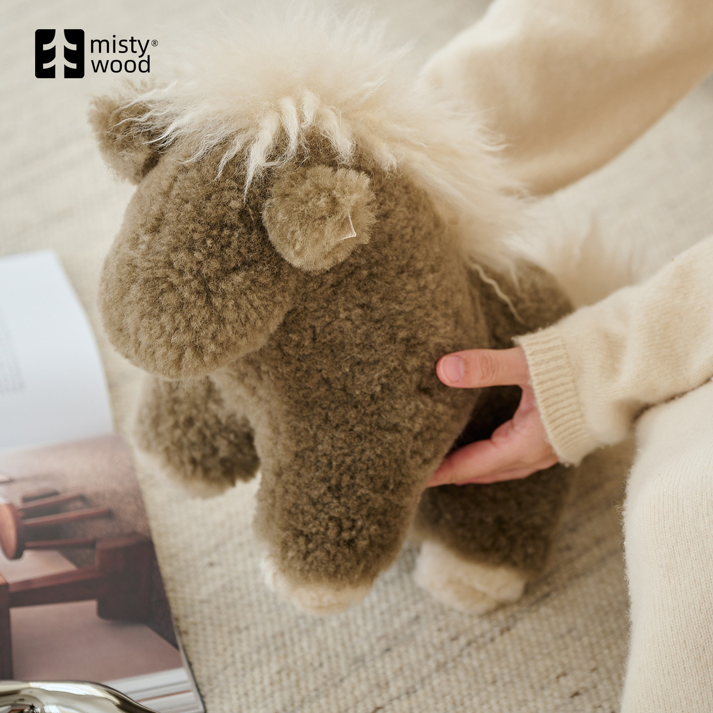 MISTYWOOD治愈系小马驹毛绒抱枕 红色小马真皮草新年礼物装饰玩偶,淘宝优惠券,粉丝福利购,淘宝优惠卷