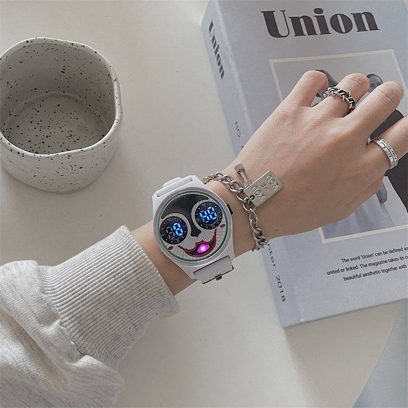 潮流欧美小丑系列男女简约电子表 ertr国产腕表