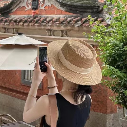 法式草编帽子沙滩帽女夏海边度假帽平檐草帽遮阳防晒编织英伦礼帽-图0