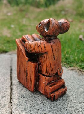独立站讲坛上的教堂老鼠雕像树脂工艺品摆件家居花园园林书房