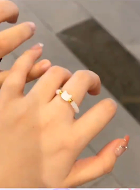 可爱猫咪串珠戒指ins学生小众高级颜值黑白贝壳猫头女生闺蜜礼物