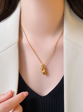 几何方块十字架吊坠项链女高级感轻奢小众毛衣链2025新款饰品