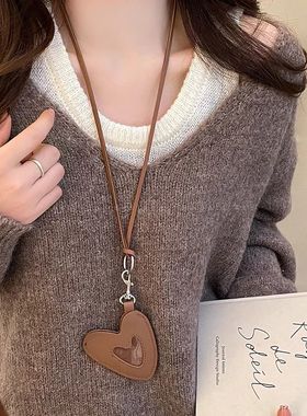 简约皮质爱心收纳包项链