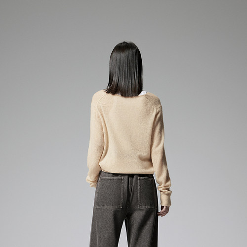 【桑蚕丝羊绒】OCHIRLY欧时力V领毛衣女软糯轻薄气质2025春新款 - 图1