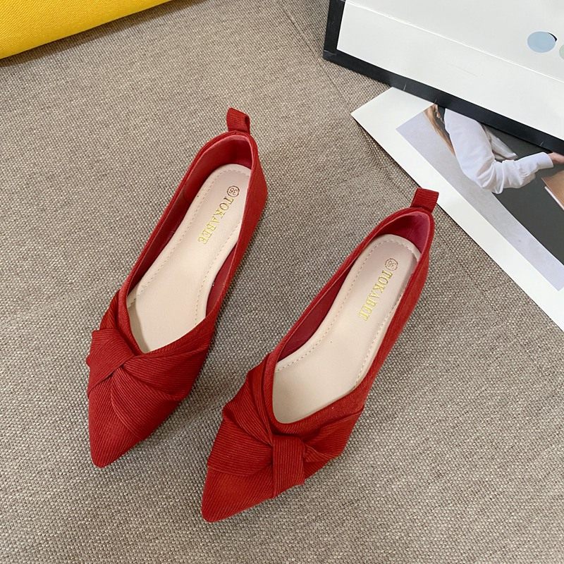 女鞋秋款2023新款婚鞋红色尖头平底单鞋女平跟软底工作鞋黑色瓢鞋,淘宝优惠券,粉丝福利购,淘宝优惠卷