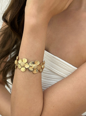 INCH EDITION鎏金雏菊花瓣-宽版开口手镯 夏日ins风高级感手镯