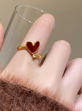古婷红色爱心锆石戒指高级感
