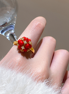 古婷红色绣球珍珠锆石戒指高级感