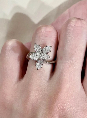 S925银cluster水滴花卉克拉梨形婚戒仿真钻戒指培育钻戒子