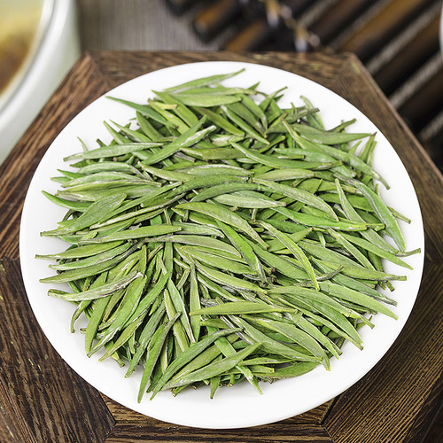 湄潭翠芽2026新茶贵州特产雀舌茶遵义茶明前特级炒青绿茶罐装250g - 图1