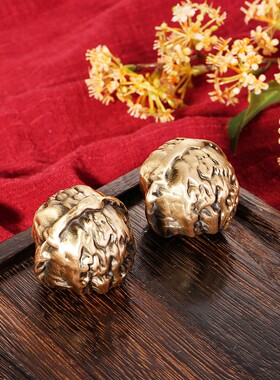 2026黄铜做旧一对实心核桃手把件老人按摩健身球仿古文玩收藏手球