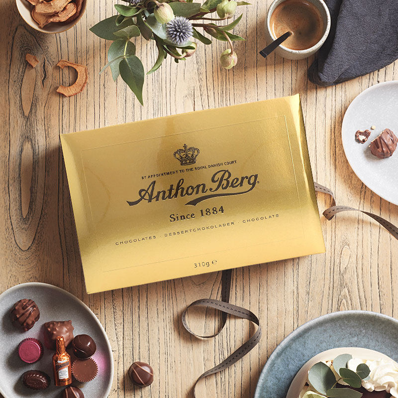 临期 丹麦进口 Anthon Berg 爱顿博格 至臻金装酒心巧克力礼盒 310g 天猫优惠券折后¥38.9包邮包税(¥68.9-30)