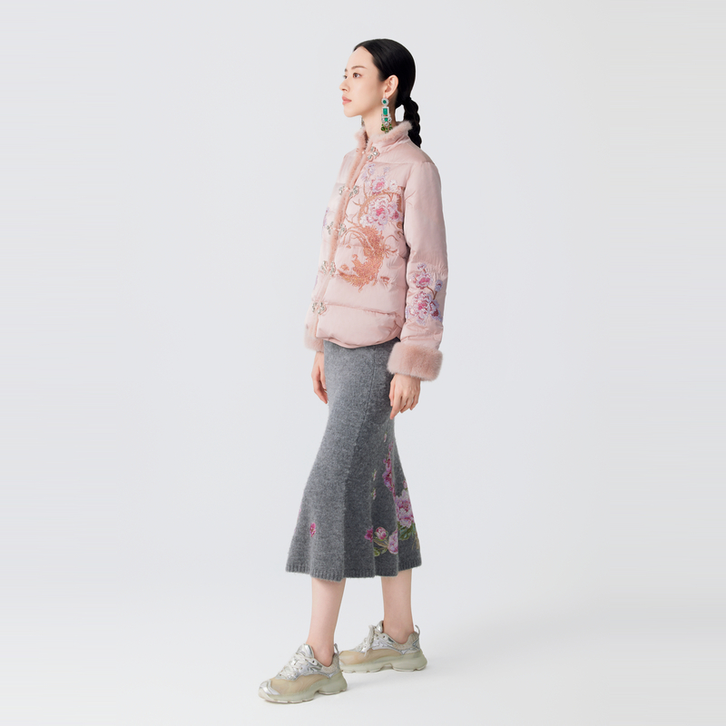 TCH新中式手缝钻梅花毛毛袖口短款羽绒服女秋冬新款T72D198016 - 图0