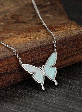 新款跨境欧美时尚韩式小众白金白色澳宝蝴蝶项链女式百搭锁骨链