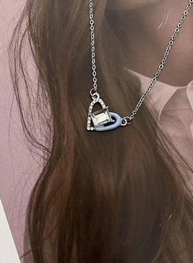 美女们都很爱滴！海洋心方糖项链女甜美少女心蓝色滴胶锆石锁骨链