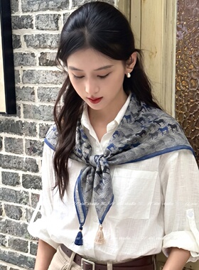 轻熟风蓝色小马印花脖子配饰