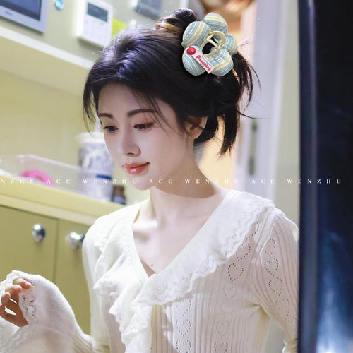 日韩高级感立体花朵抓夹女2025新款可爱气质后脑勺半扎发夹鲨鱼夹 - 图1