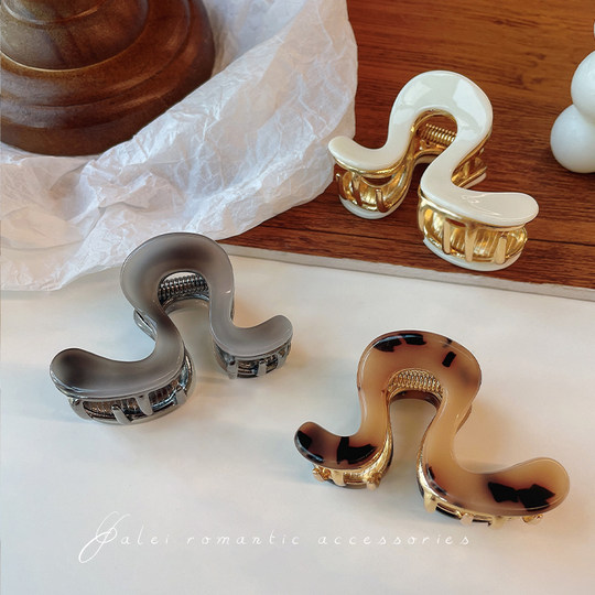 高马尾抓夹女2024新款高级感后脑勺半扎发发夹发量少鲨鱼夹子发饰