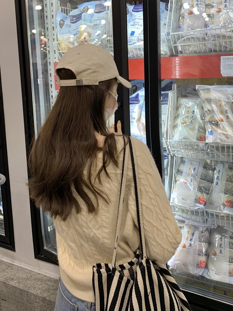 2021方领个性外穿毛线衣 showywien毛针织衫