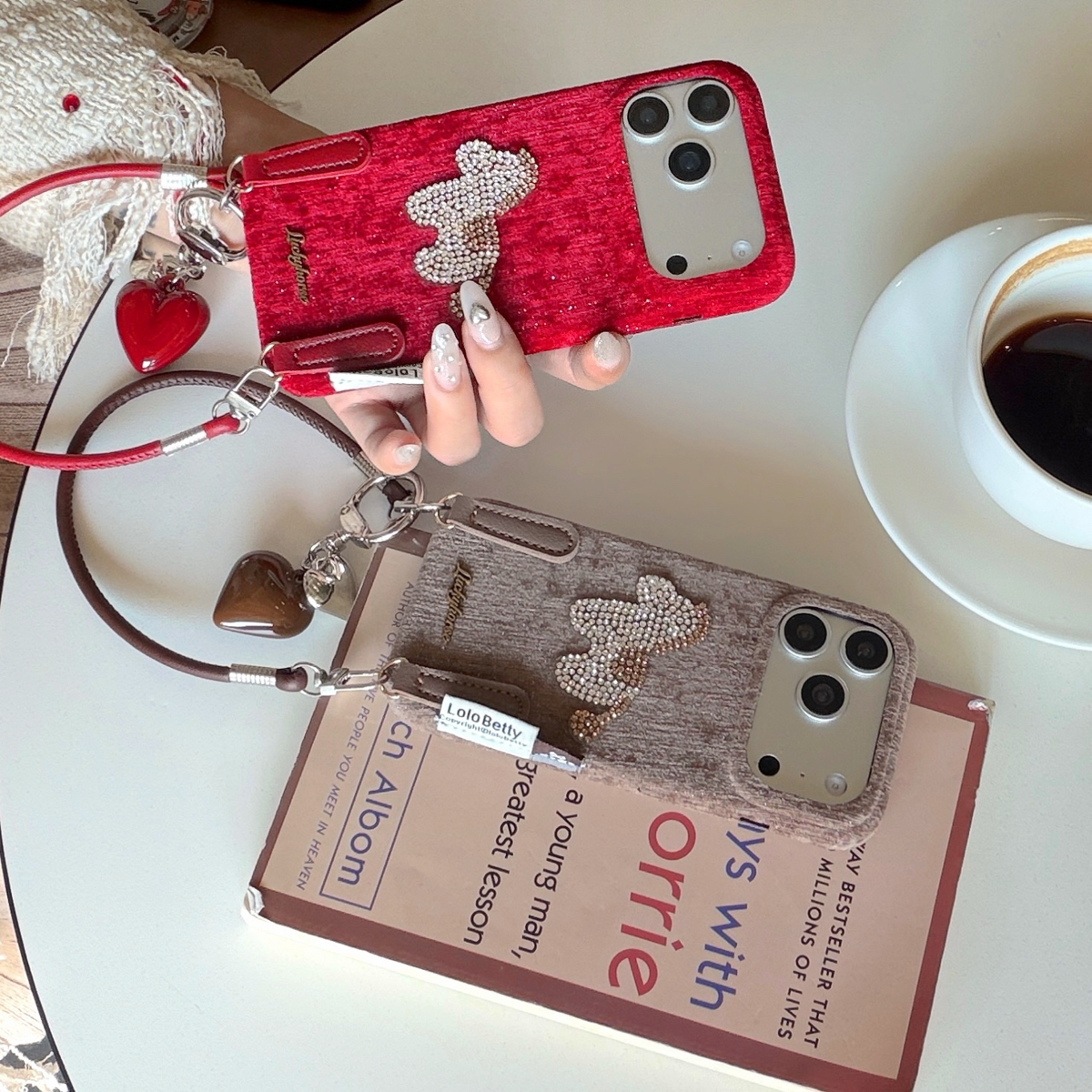 两色金丝绒亮片小马+挂爱心挂坠手提绳适用于苹果14时尚创意手机壳ins风新款17系列手机保护壳15pro手机保护,淘宝优惠券,粉丝福利购,淘宝优惠卷