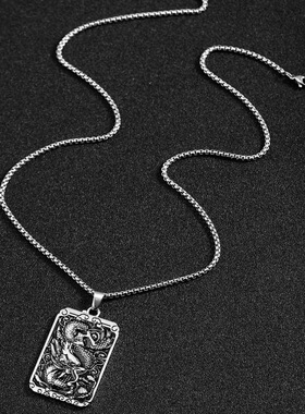 项链男复古生肖龙牌个性轻奢飞龙在天吊坠小众简约长款毛衣链配饰