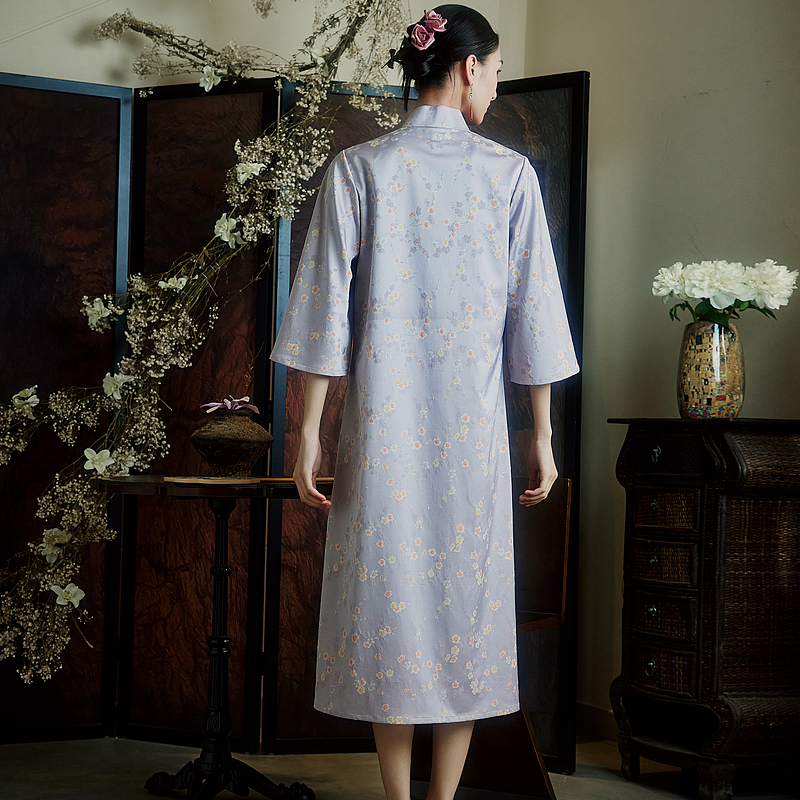 陌遇丨檀樱丨中国风复古改良异色提花缎双襟立领无省旗袍连衣裙 - 图3