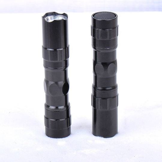 Car waterproof flashlight LED strong light flashlight Mini hand pressure small flashlight LED flashlight Gift box