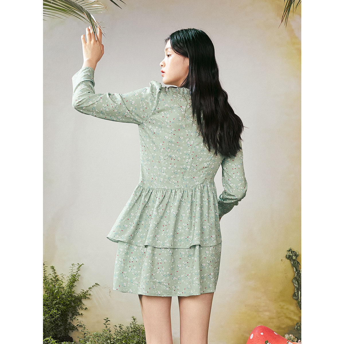 太平鸟绿色碎花雪纺2020秋季蛋糕裙 太平鸟慕淳连衣裙
