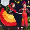 Colorful display of the Yi people during the July Torch Festival