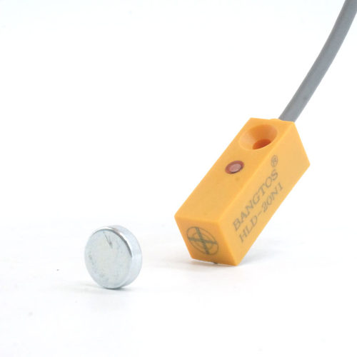 邦拓斯霍尔接近开关三线12/24V磁性磁铁感应小方形传感器HLD-20N1 - 图0