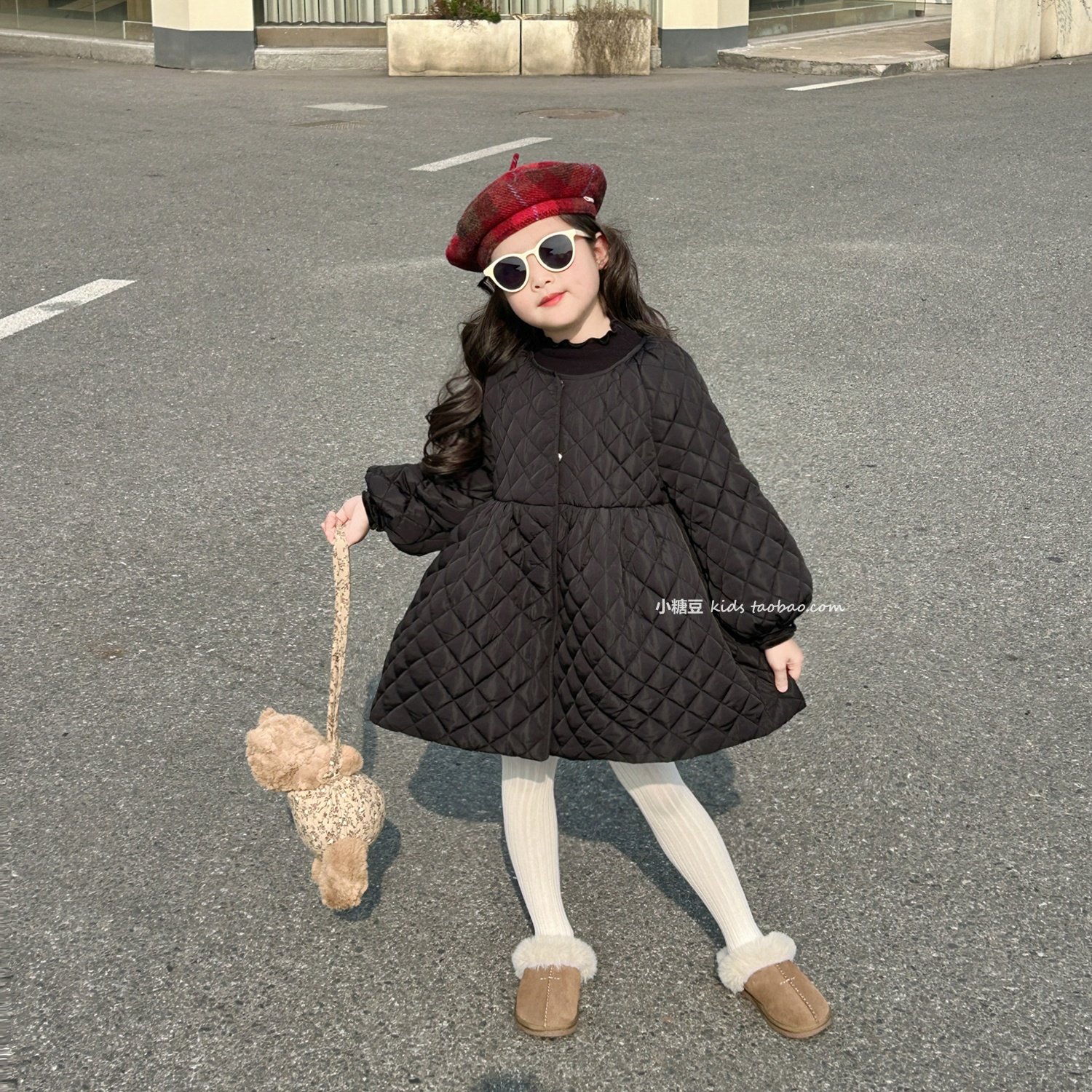 女童黑色菱格纹棉服连衣裙2025冬新款女孩加厚加绒保暖外套公主裙,淘宝优惠券,粉丝福利购,淘宝优惠卷