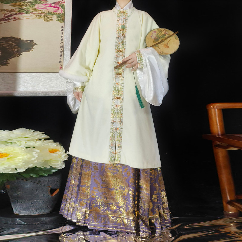 梦桑塔冬季毛呢披袄长外套汉服明制大码对襟保暖白色织金马面现货,淘宝优惠券,粉丝福利购,淘宝优惠卷