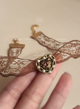 “巴洛克的救赎”咖色蕾丝choker法式浪漫复古爱心吊坠锁骨链颈带
