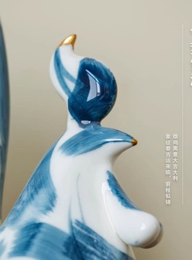 景德镇陶瓷手绘青花鸡摆件吉祥招财开业乔迁送礼民宿家居工艺品