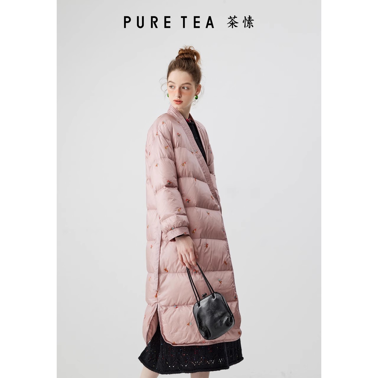 中式斜门襟刺绣白鹅绒羽绒服女ein言旗下puretea茶愫2023秋冬新款-图2