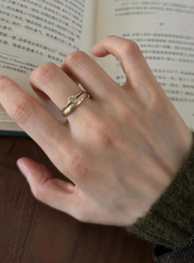 复古拉丝素圈小圆钻戒指女高级感