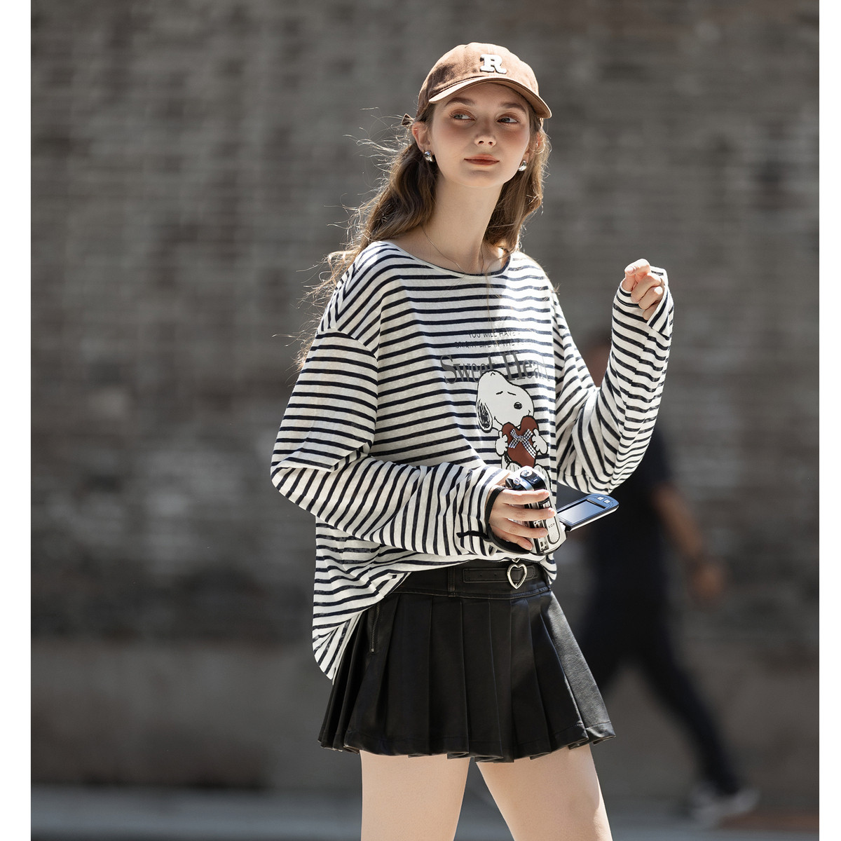 【史努比联名款】唐狮秋季长袖T恤女圆领条纹宽松上衣休闲风TMTA,淘宝优惠券,粉丝福利购,淘宝优惠卷