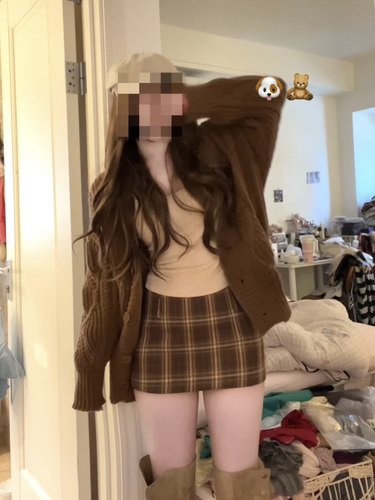 荔桃想睡觉ya【复古伦敦】咖调针织开衫女秋冬慵懒风毛衣外套半裙 - 图3