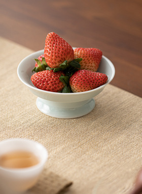 陶瓷小号高脚茶点干果盘