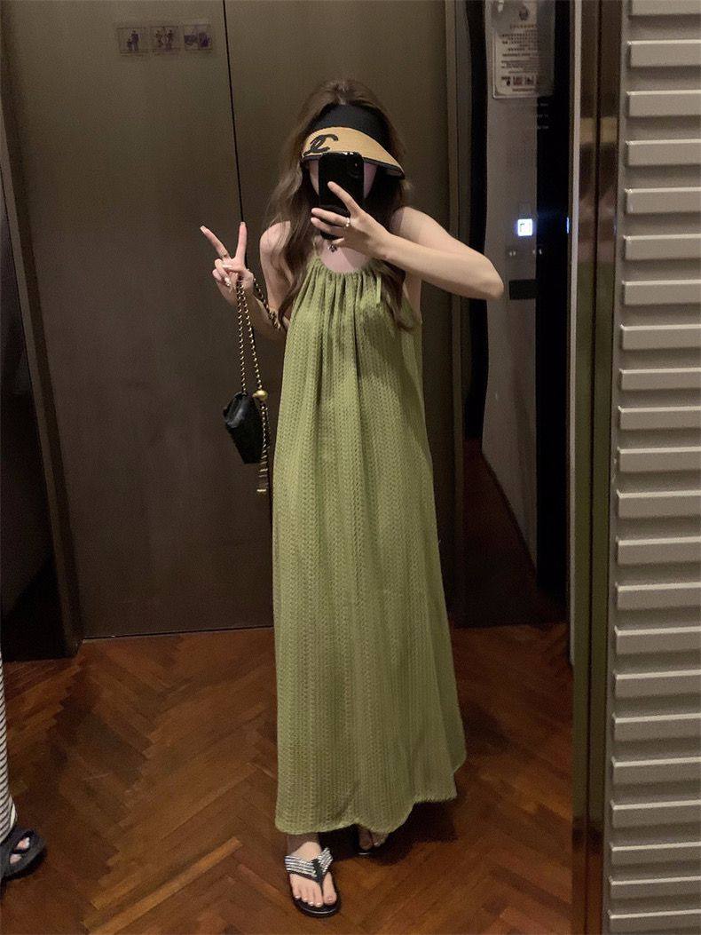 显白绝绝子~24夏度假风蝴蝶结系带果绿色吊带连衣裙 沙滩挂脖长裙