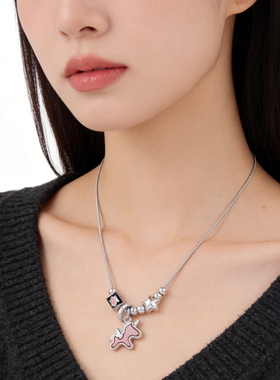 马上好运粉色小马毛衣链钛钢项链