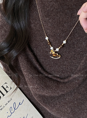金色虎眼石小马项链女秋冬