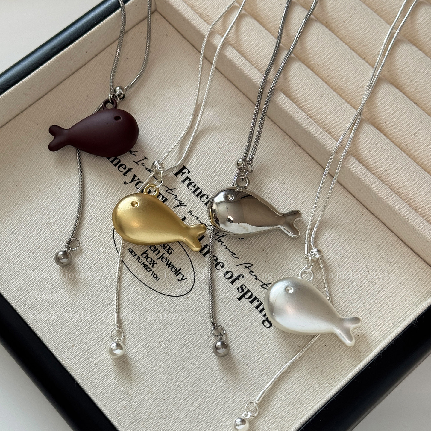 银色抽拉小鱼项链女简约百搭小众设计冬季配饰可爱长款装饰毛衣链,淘宝优惠券,粉丝福利购,淘宝优惠卷