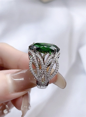 祖母绿戒指满钻食指时尚冷淡风女