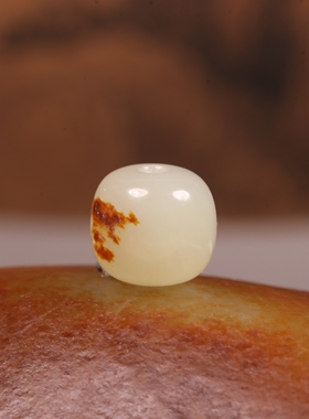 新疆和田玉籽料白玉单珠手链